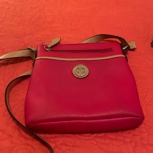 Crossbody handbag